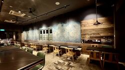 Hamilton Road (D8), Retail #564633541